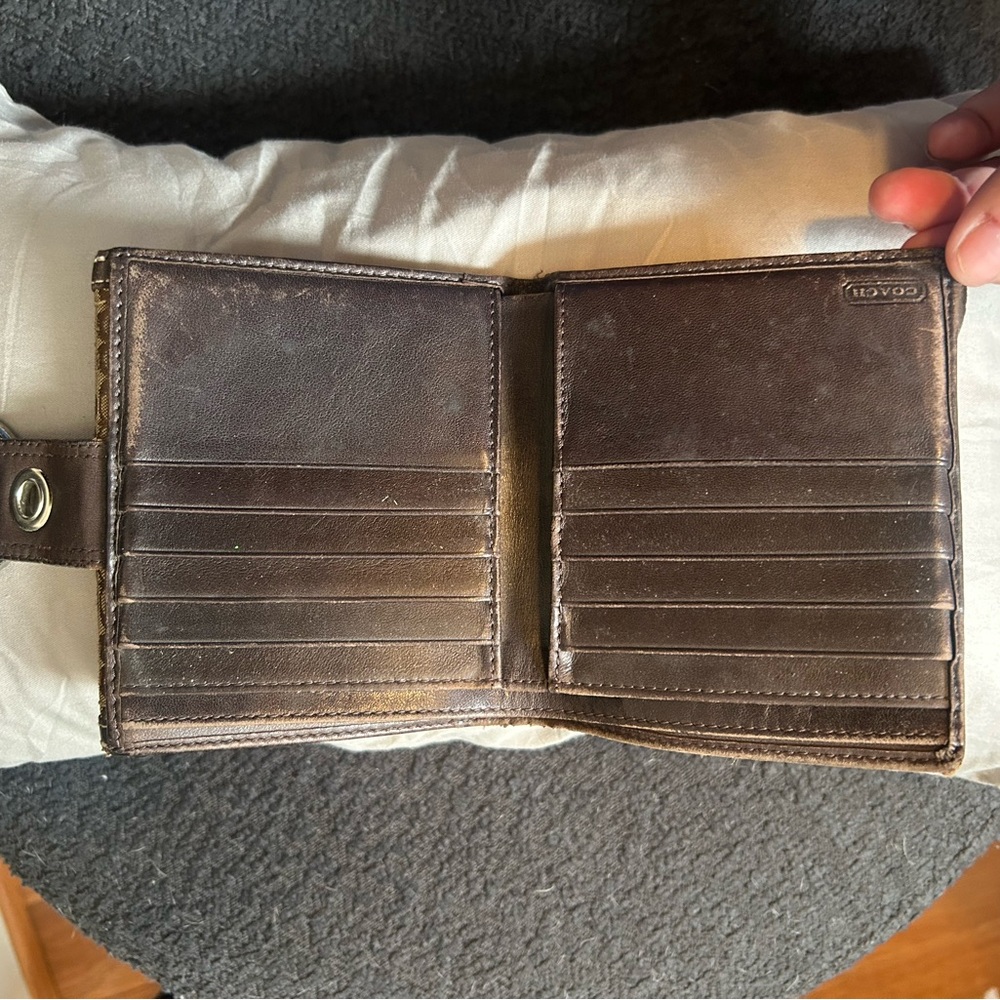 Vintage Coach SoHo Canvas Monogram Brown Wallet with Buckle - Picture 10 of 12